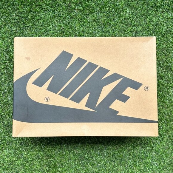 Nike Air Jordan 1s Zoom CMFT - Picture 2 of 14